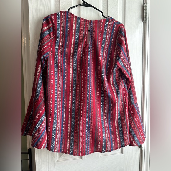 pattern blouse - Picture 2 of 4